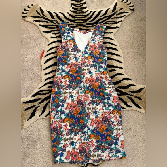 Plenty by Tracy Reese White Floral Neoprene “Ginger” Sleeveless Sheath Dress 4 - Picture 10 of 11